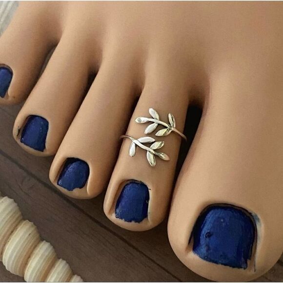 Sterling Silver Wrap Around Leaf Toe Ring - Picture 4 of 4